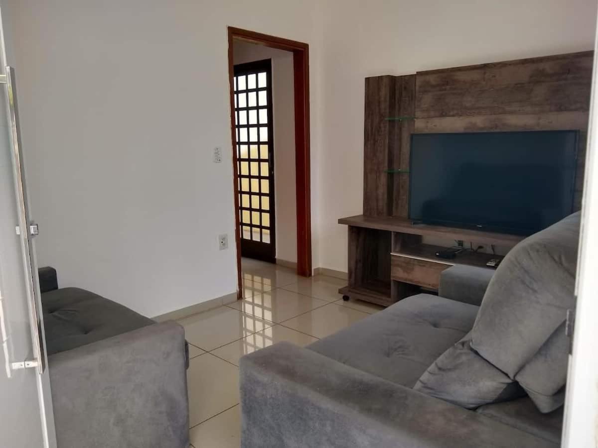 Bela Casa Com Churrasqueira E Estacionamento Villa Olimpia Ngoại thất bức ảnh