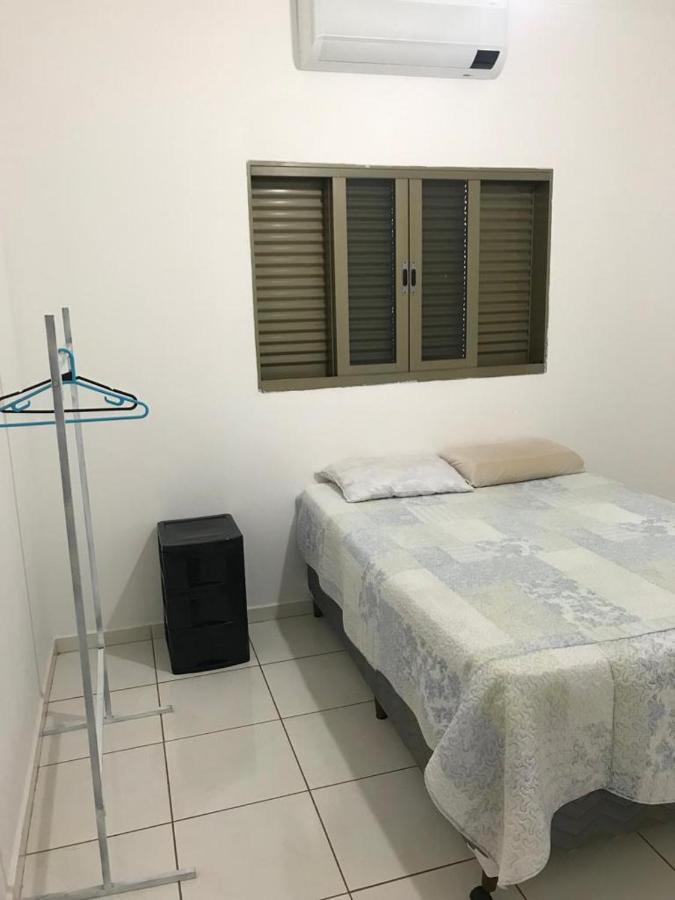 Bela Casa Com Churrasqueira E Estacionamento Villa Olimpia Ngoại thất bức ảnh